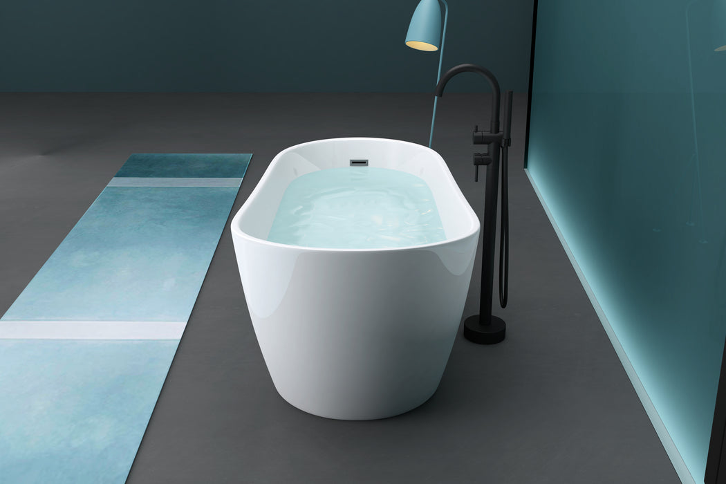 BANANA ONE PIECE FREESTANDING BATHTUB