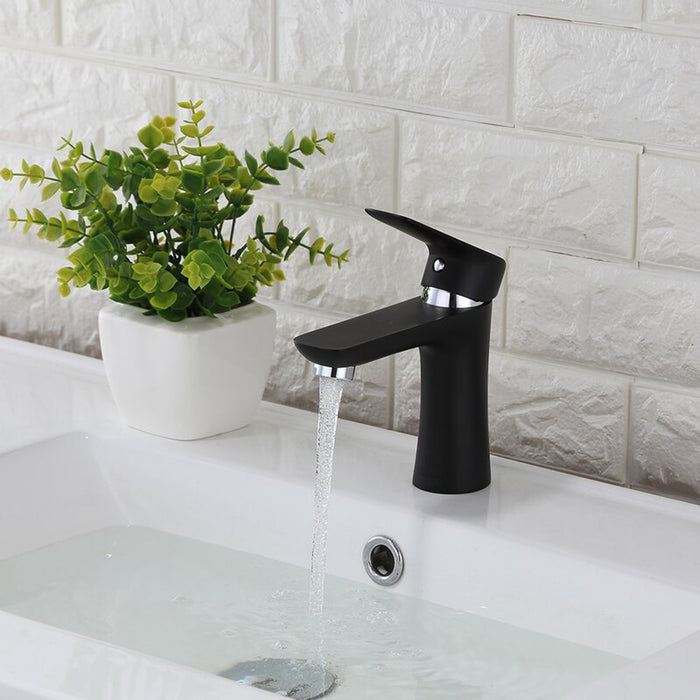 BOSTON Single Hole Bathroom Faucet